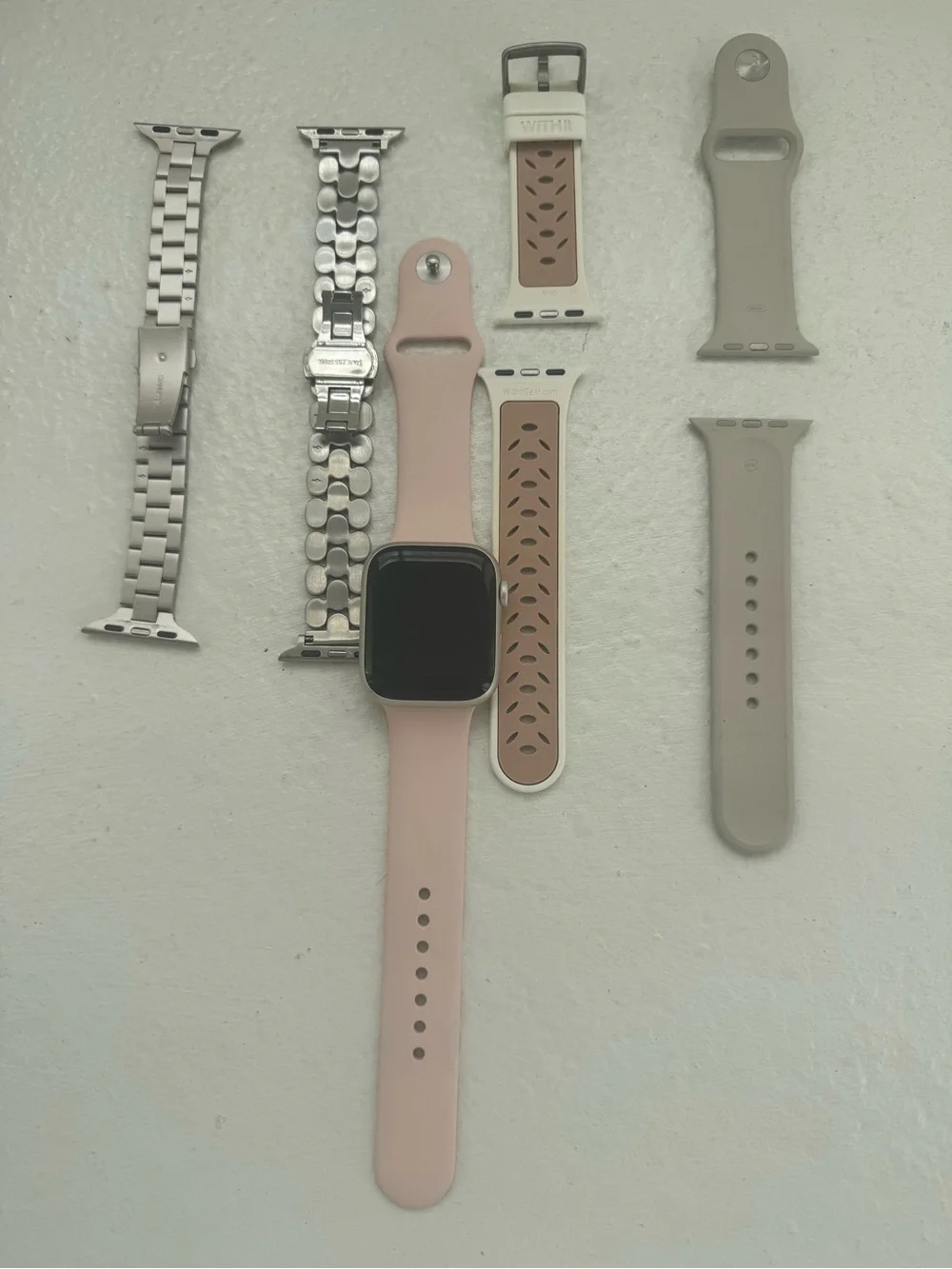 Apple Watch Series 9 GPS + Cellular 45mm Aluminum  Silver  Excellent Condition